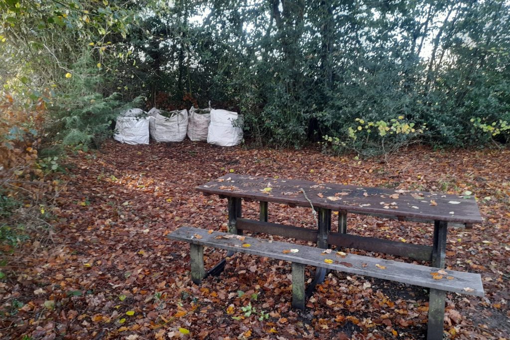 picnic bench at sheepwash pond prestwood after autumn clear up november 2025