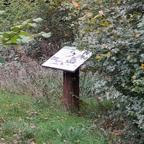 entrance to sheepwash pond site prestwood